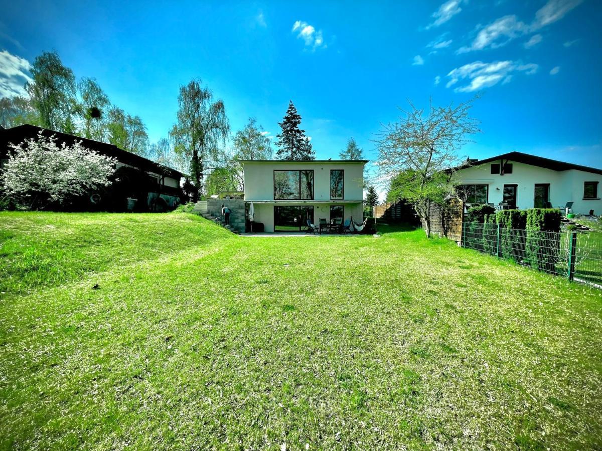 100M2 Fewo Im Haus Am See Mit Garten Bei Potsdam シュヴィーローゼー エクステリア 写真